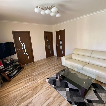 Transilvania Rent Hunedoara Exteriér fotografie
