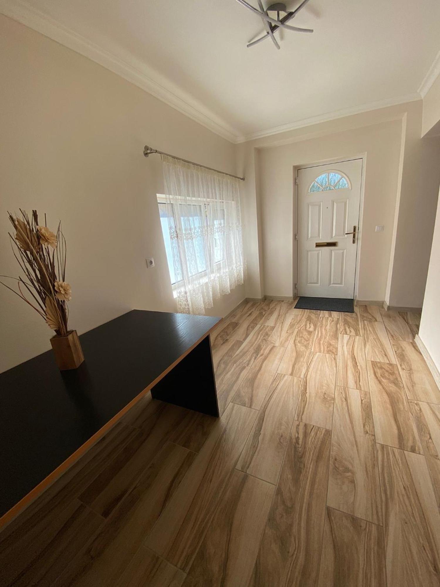 Transilvania Rent Hunedoara Exteriér fotografie